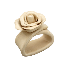 Esküvői dísz, szalvétatartó gyűrű, rózsa