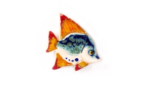 Hűtőmágnes kék hal, alul fehér kék pöttyökkel