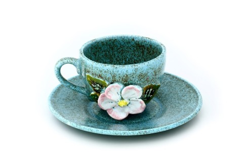Kávéscsésze tányérral, kék, 3D fehér virág